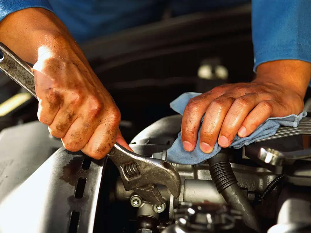 Our Service Centre specialises in Used BMW and Used Mercedes With specialist Trained Technicians